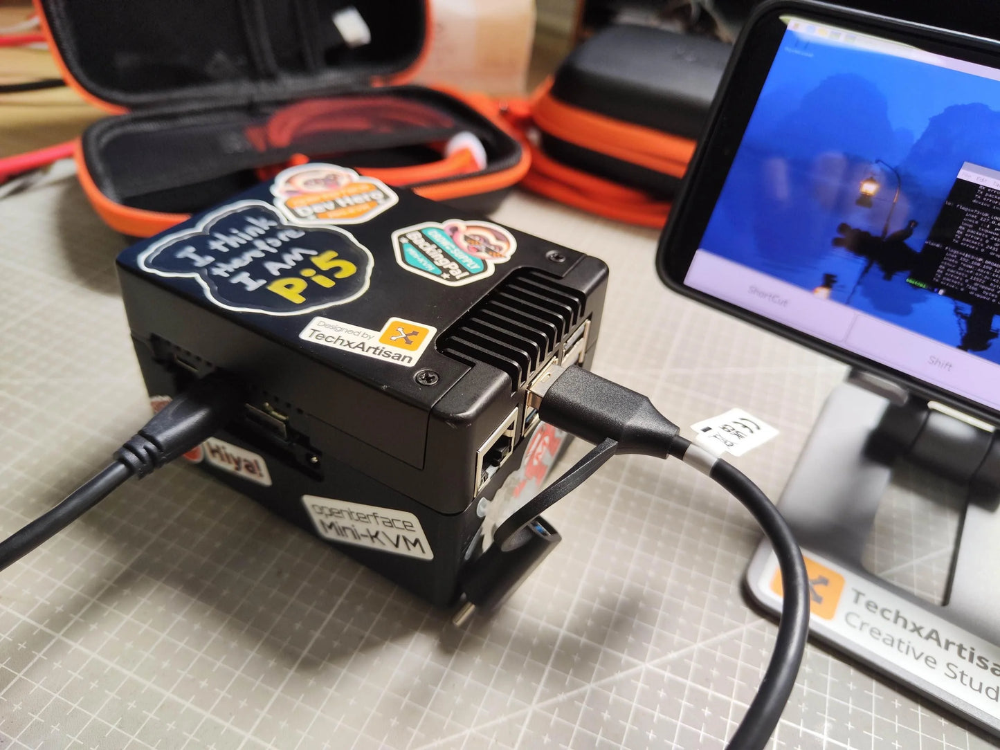 Raspberry Pi 5 On-The-Go Hub: PWM Cooling & UPS Power